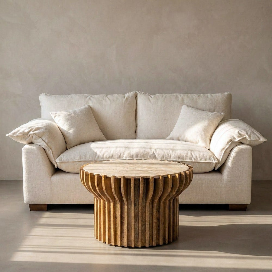 Canapé 2 places en tissu crème, coussins déhoussables et garniture double plume 178 cm