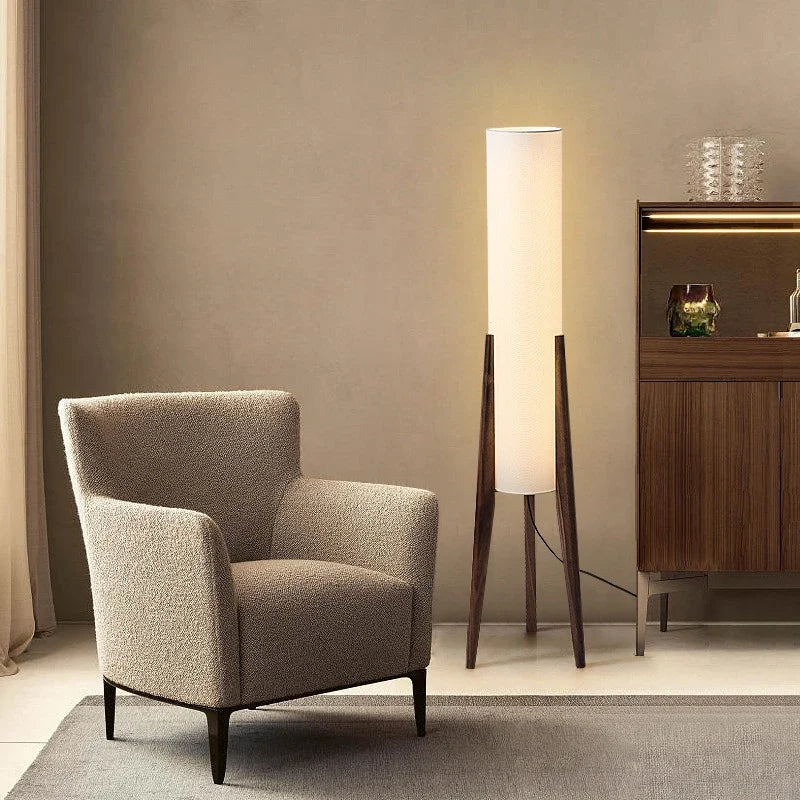 Lampadaire trépied en bois à abat-jour cylindrique blanc, vue 2